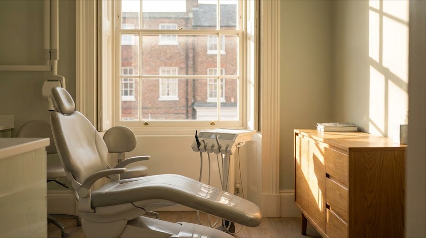 Dental practices: Ronnnie Builds makes websites for independent UK businesses